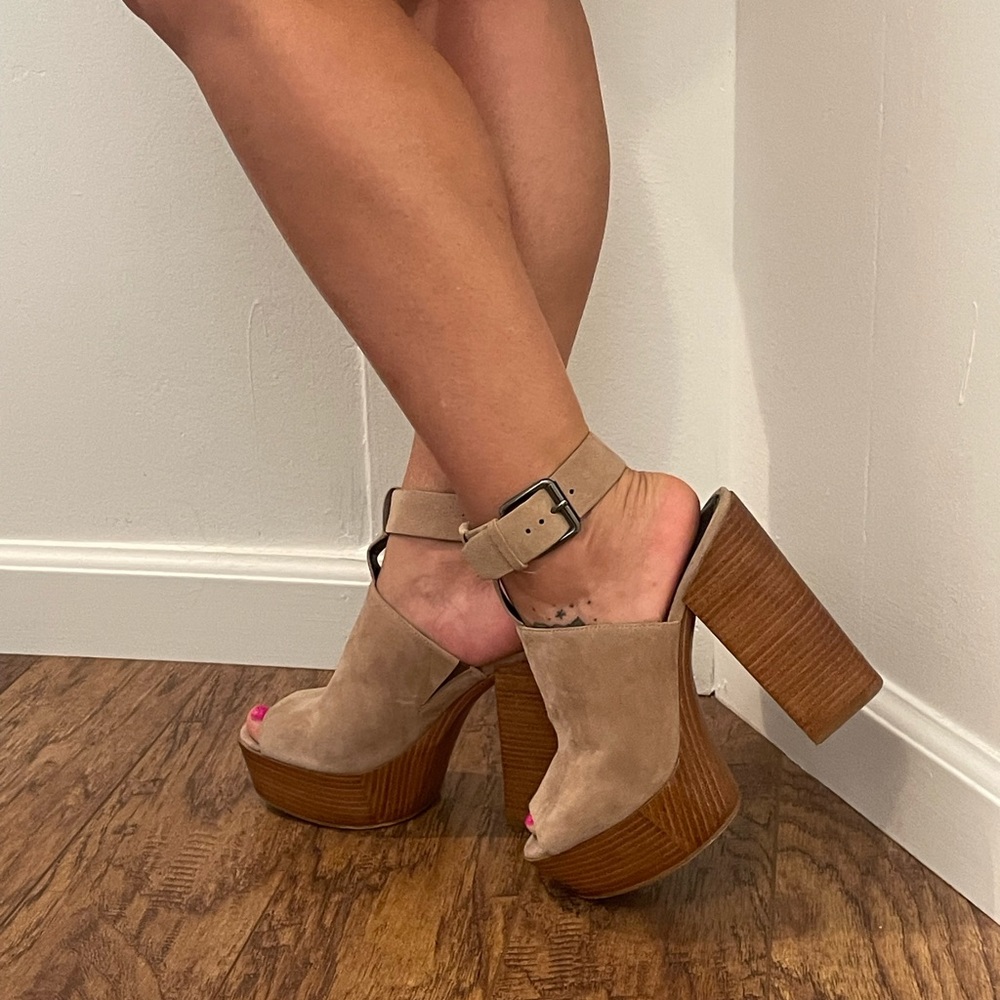 Rebecca Minkoff New York Iconic Sandal